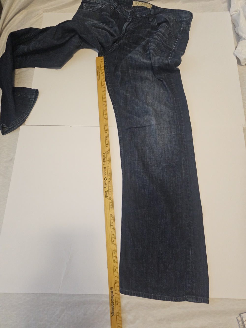 Guess Men's Desmond Relaxed Straight Jeans in Dark Blue Wash Sz 36 - Picture 9 of 16